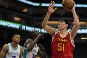 五星体育直播-中国男篮在长沙开启热身赛，杨瀚森8日同球队会合