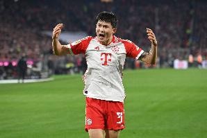 德媒：战多特金玟哉因循环系统问题被换下，他还患支气管炎跟腱炎