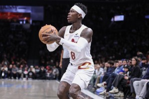 五星体育直播-帕森斯：季后赛哈登&amp;米切尔被限制时 施罗德能控球&amp;创造进攻机会