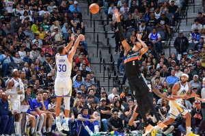 五星体育-巴特勒报销勇士梦碎！美媒建议库里联手文班 福克斯&amp;索汉等成筹码