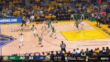 1654658302688037636.gif 3.gif